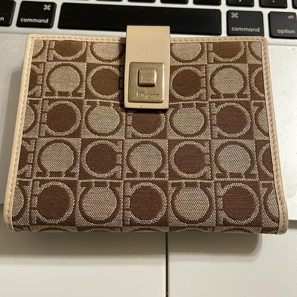 Ferragamo wallet